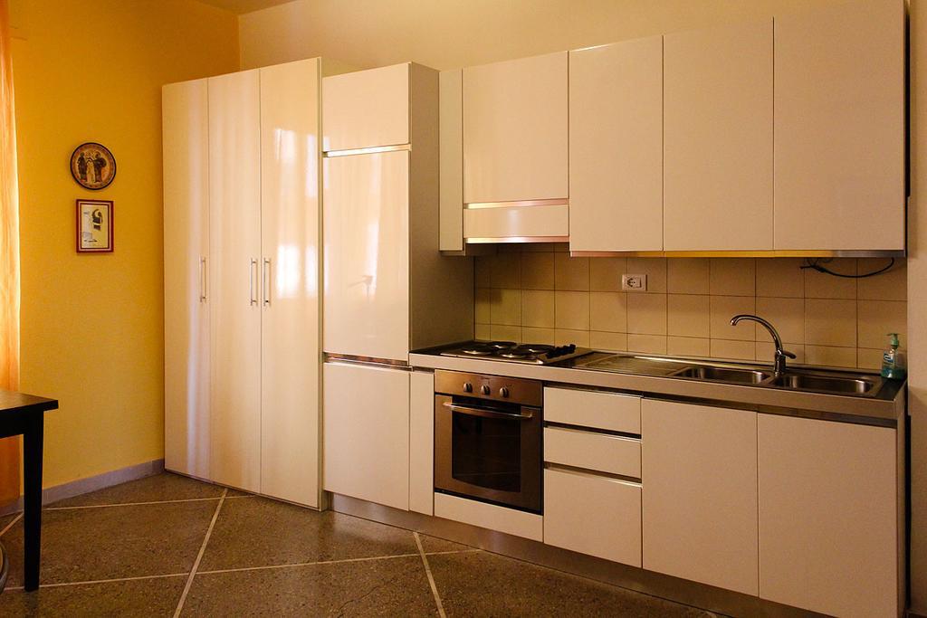 Guesthouse Stazione Pisa Centro Екстериор снимка